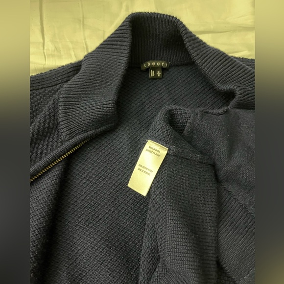NWOT Theory Zip Up Sweater Werner Baltic Medium - Picture 4 of 5